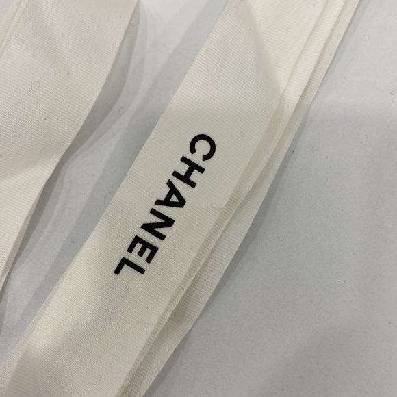 Chanel ribbon for box - Picture 2 of 2